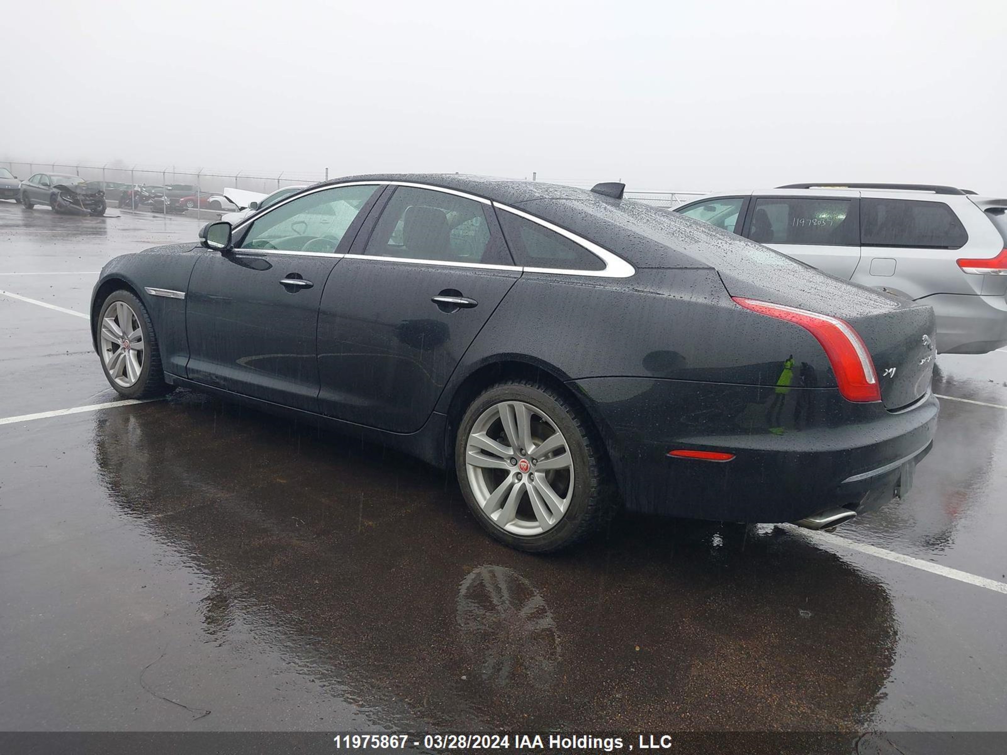 Photo 2 VIN: SAJXJ1GD9G8V93350 - JAGUAR XJ 