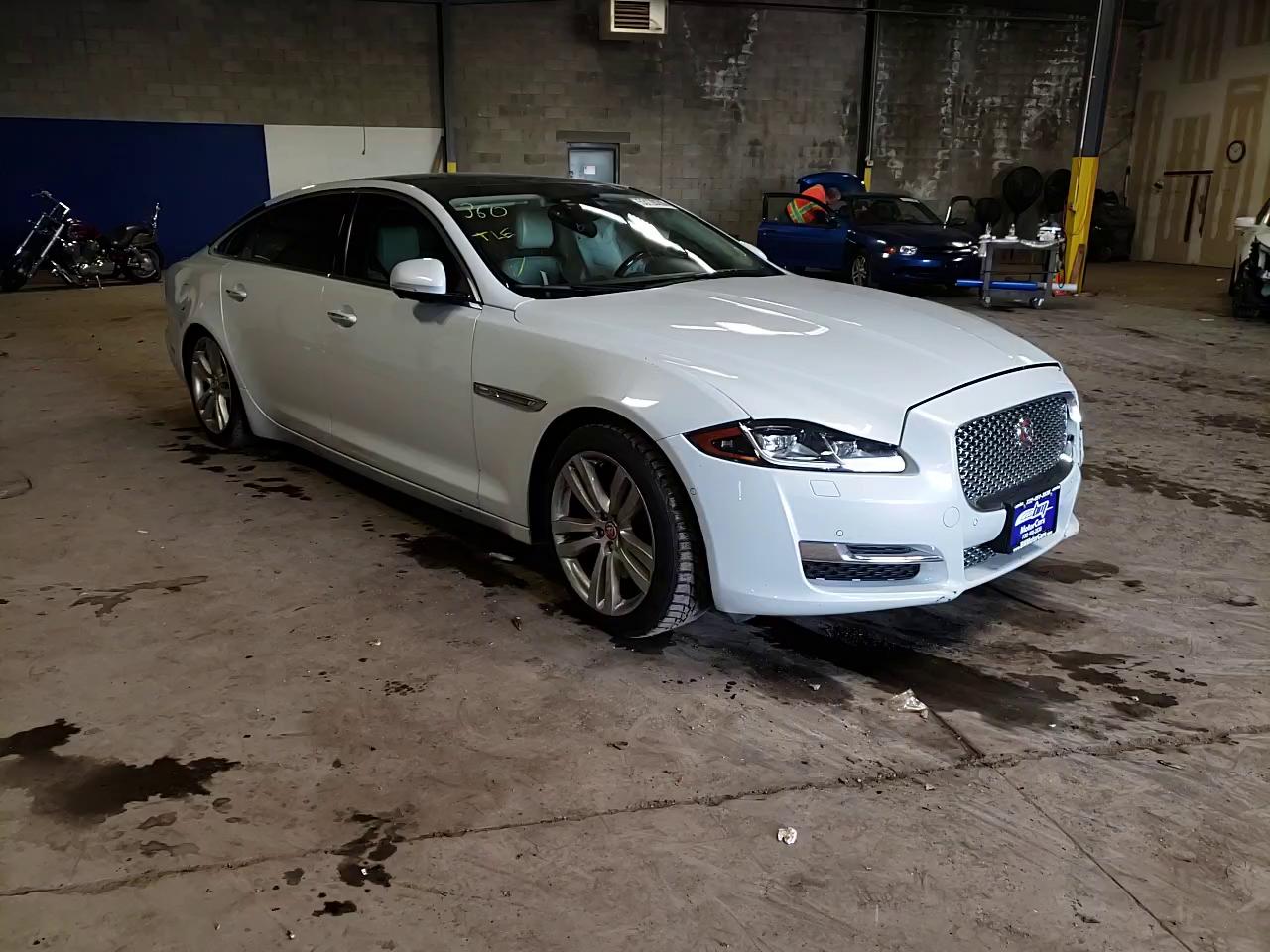 Photo 10 VIN: SAJXJ2GDXG8V93511 - JAGUAR XJL PORTFO 