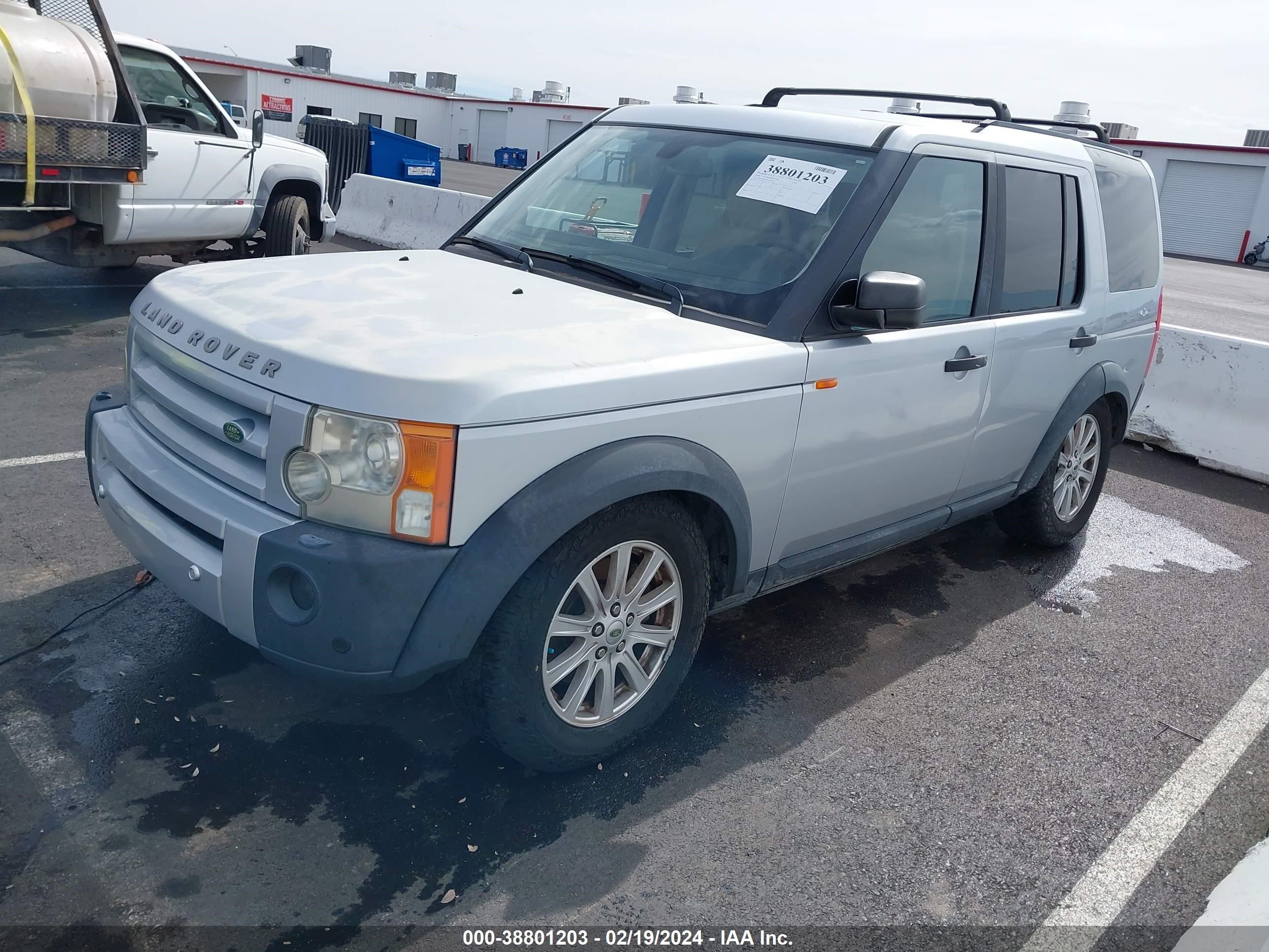 Photo 1 VIN: SALAE254X8A442165 - LAND ROVER LR3 