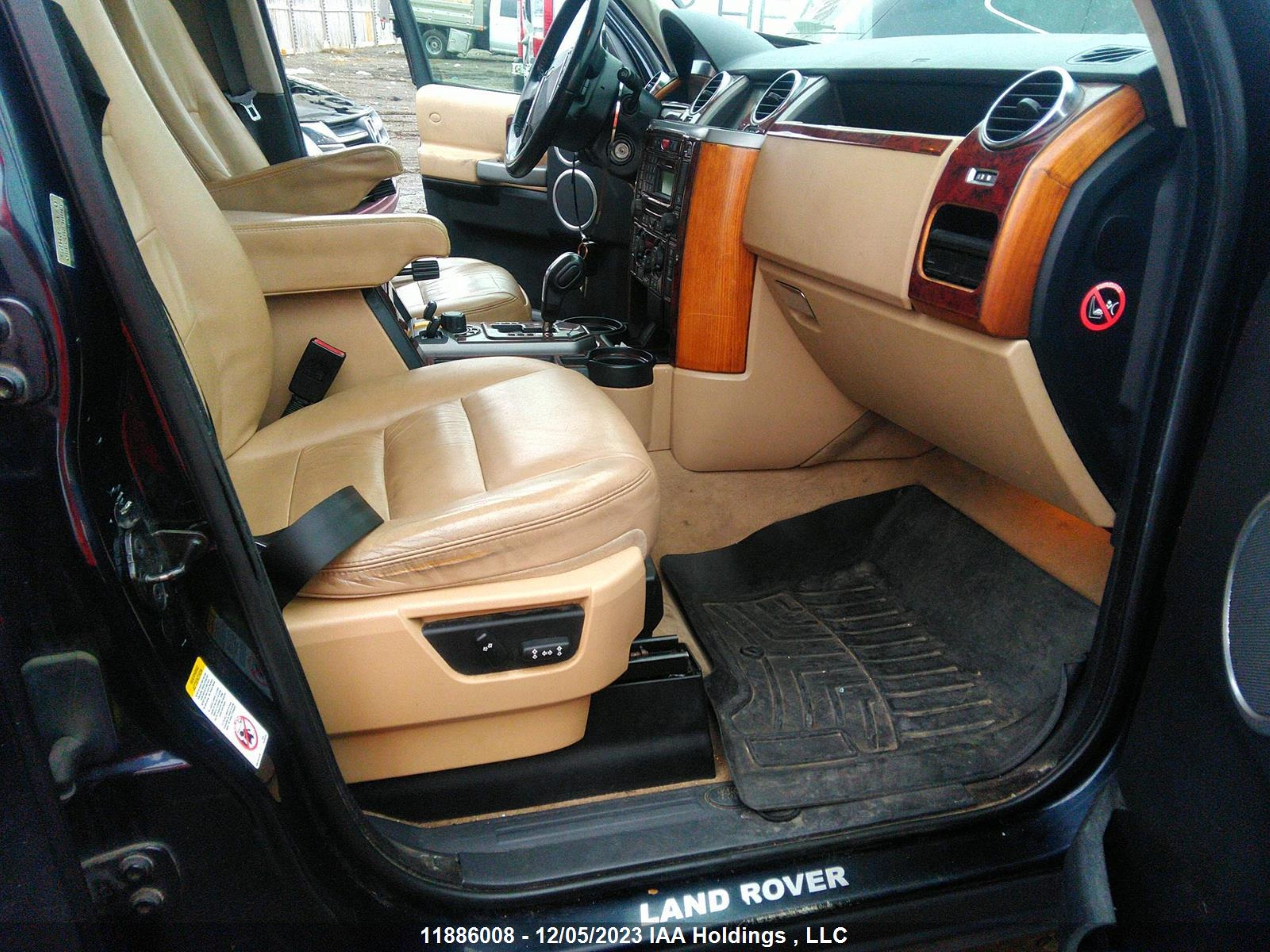 Photo 4 VIN: SALAG25498A481811 - LAND ROVER LR3 