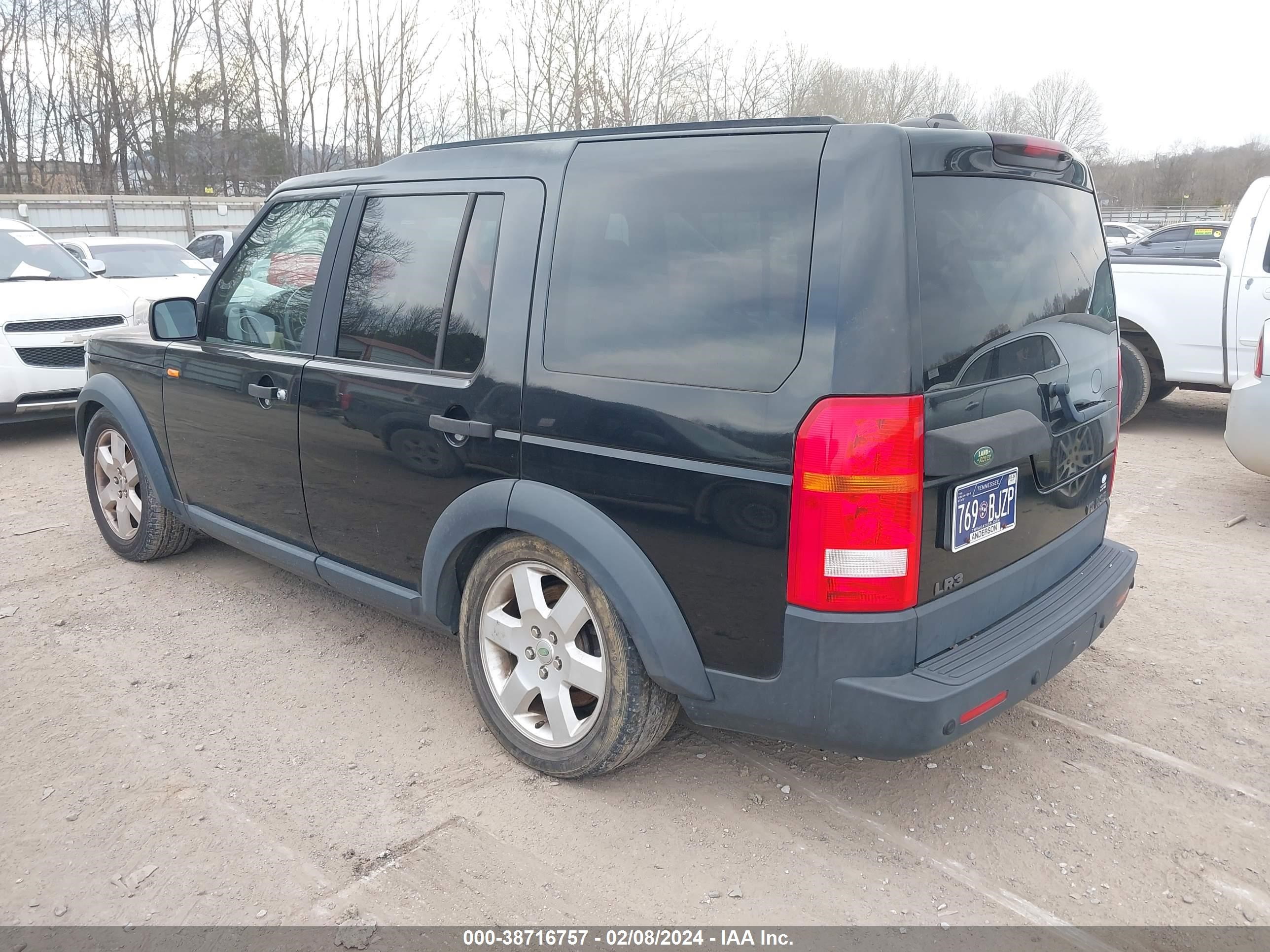 Photo 2 VIN: SALAG254X7A418439 - LAND ROVER LR3 