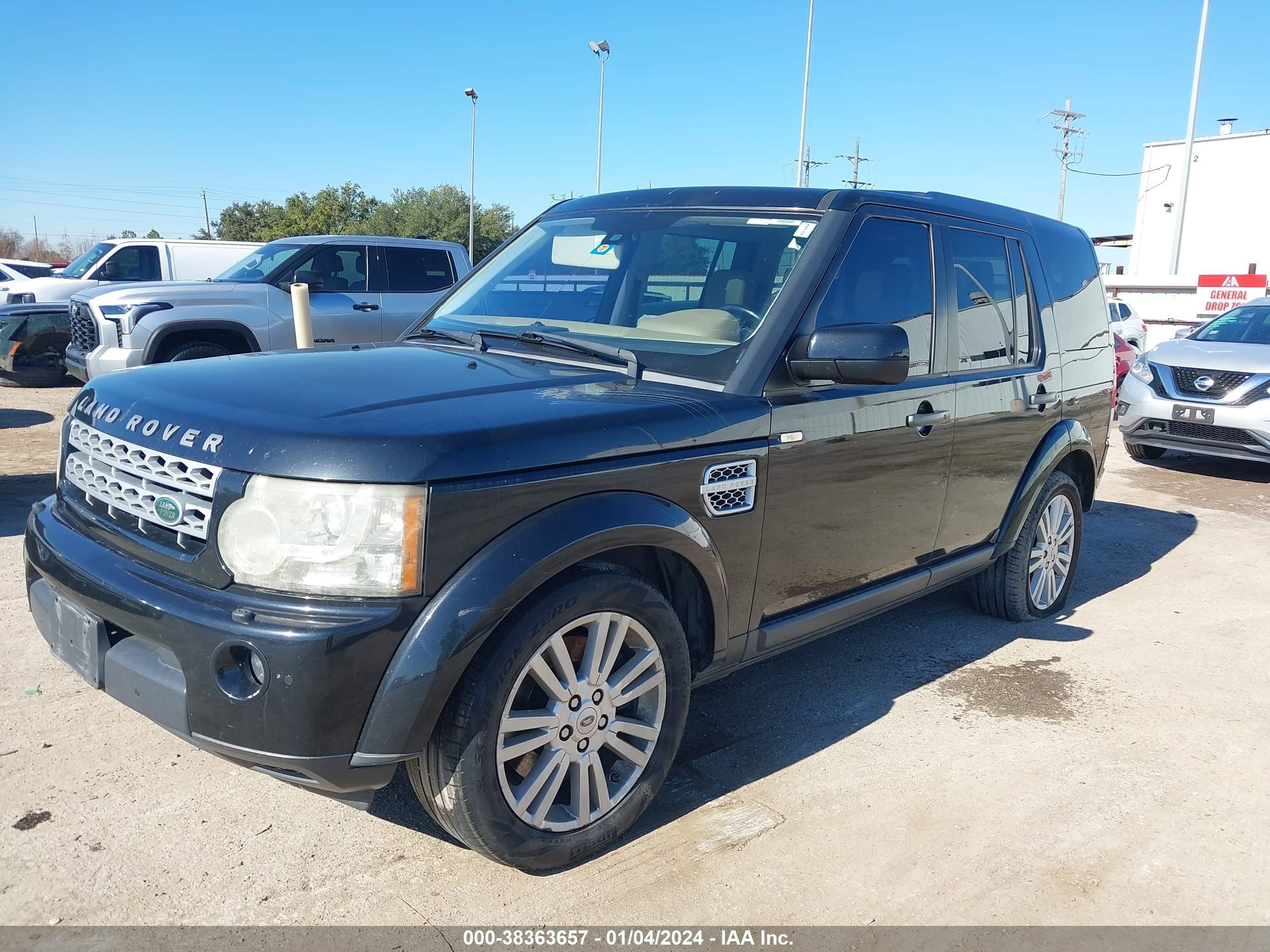 Photo 1 VIN: SALAG2D43CA597130 - LAND ROVER LR4 