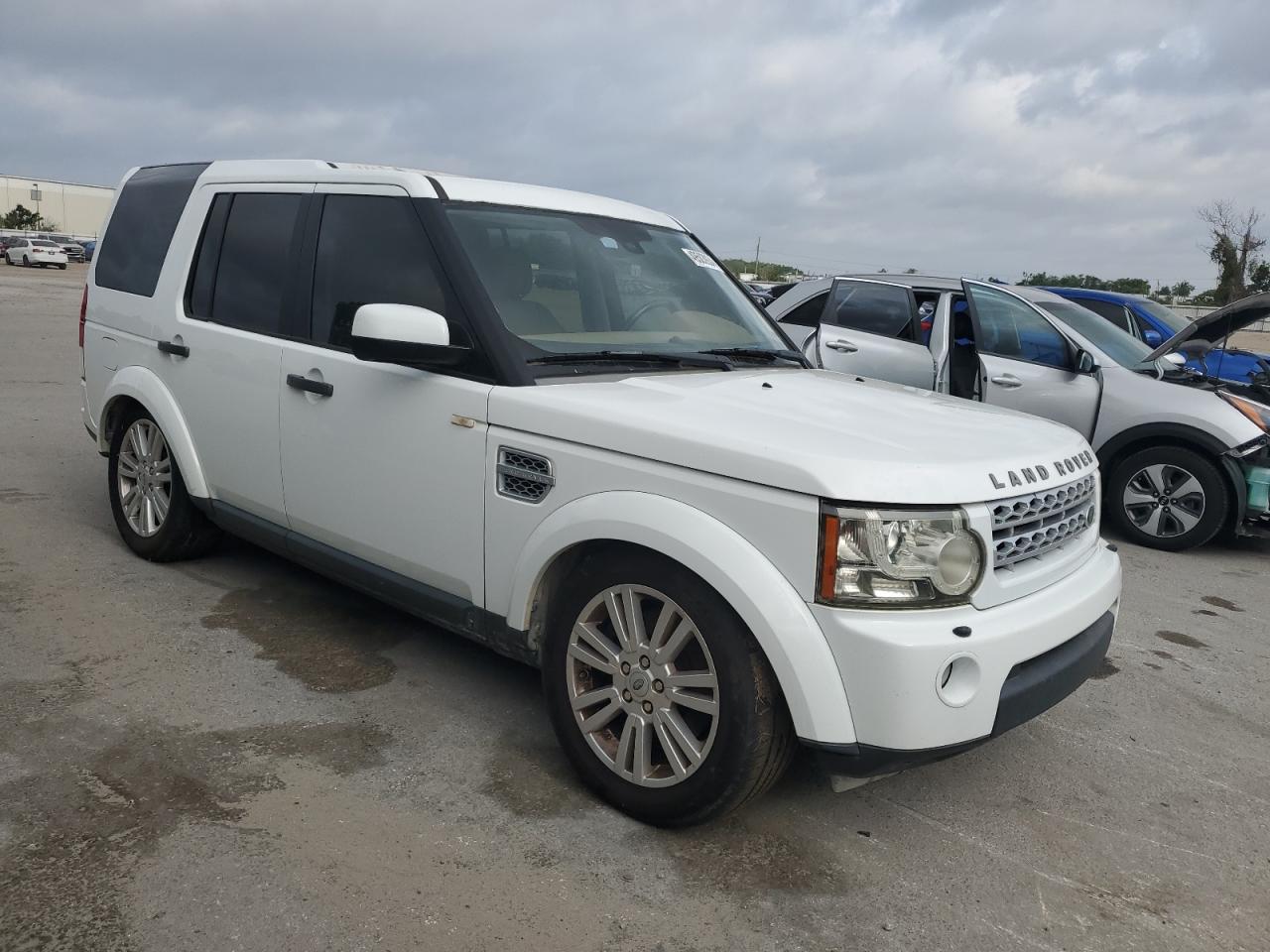 Photo 3 VIN: SALAG2D45BA575094 - LAND ROVER LR4 