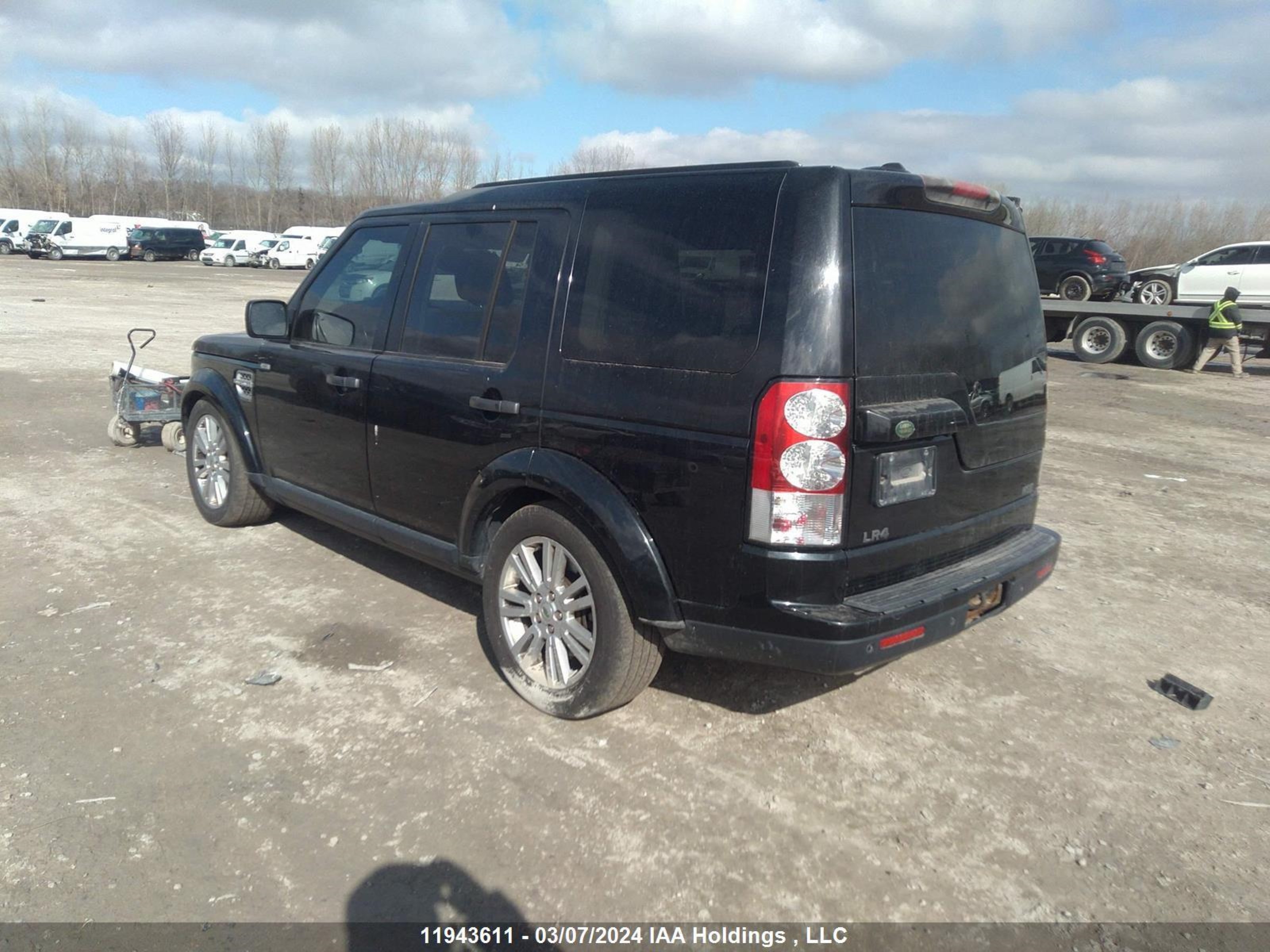 Photo 2 VIN: SALAK2D42AA529249 - LAND ROVER LR4 