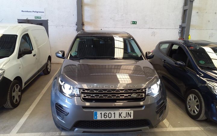 Photo 5 VIN: SALCA2BNXJH758146 - LAND ROVER DISCOVERY 