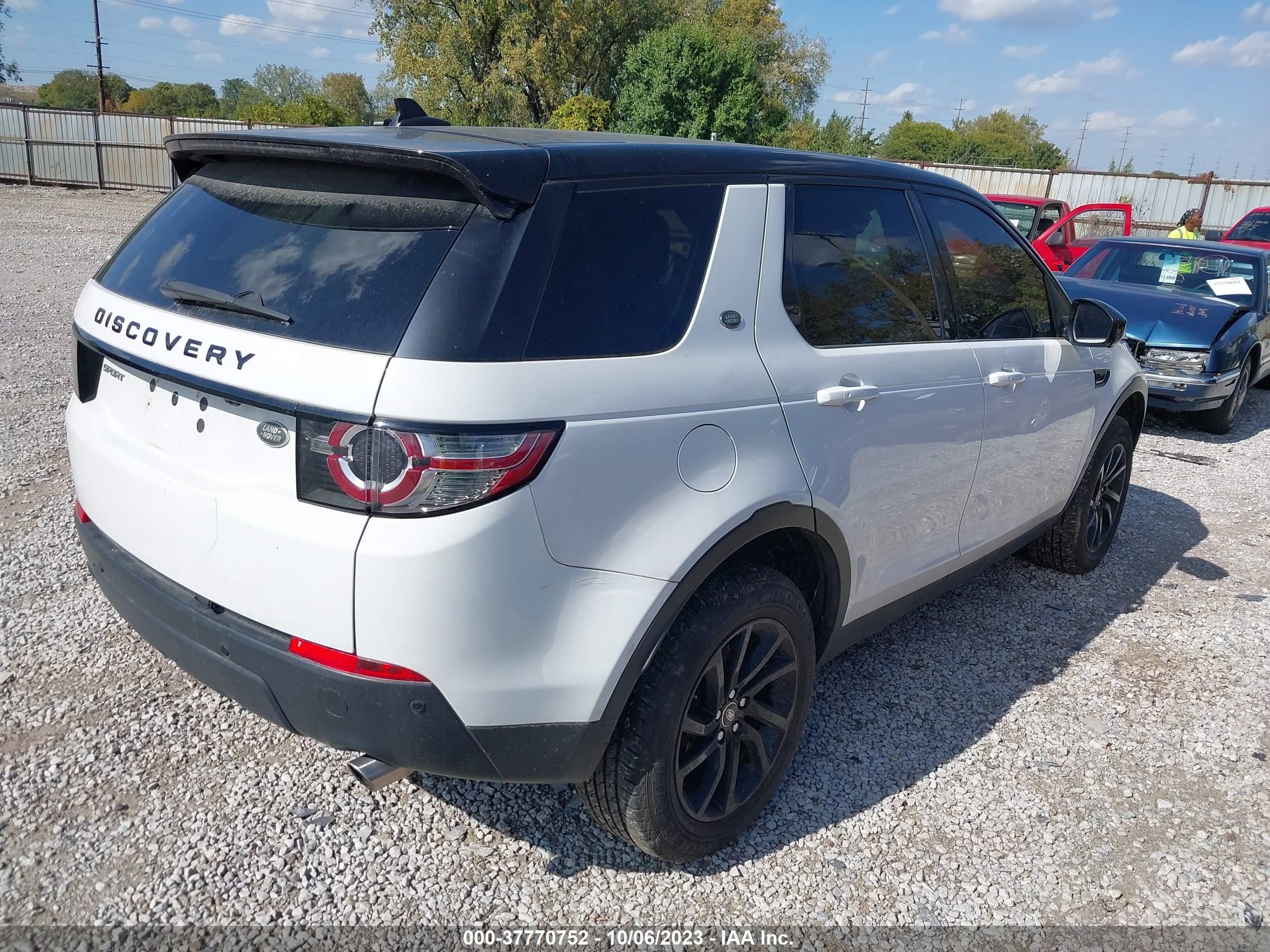 Photo 3 VIN: SALCR2BG4GH597831 - LAND ROVER DISCOVERY SPORT 