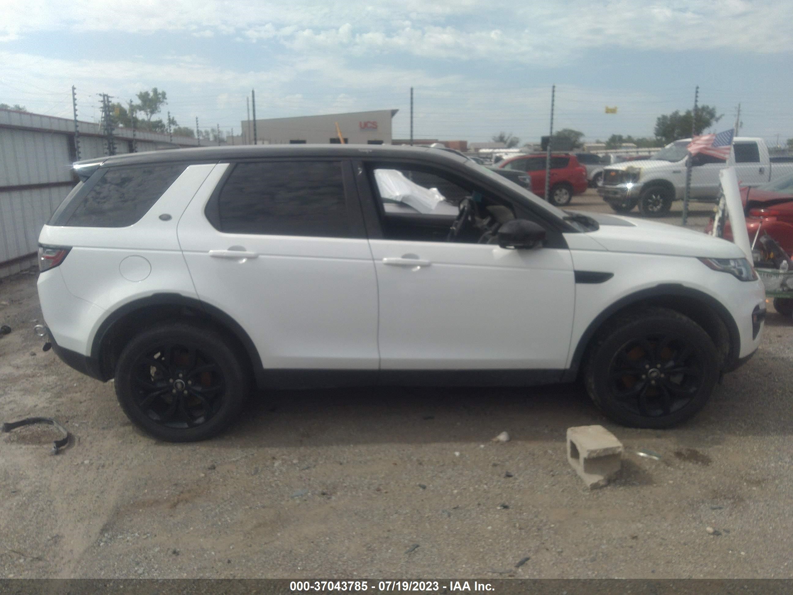 Photo 12 VIN: SALCR2RX9JH747820 - LAND ROVER DISCOVERY SPORT 