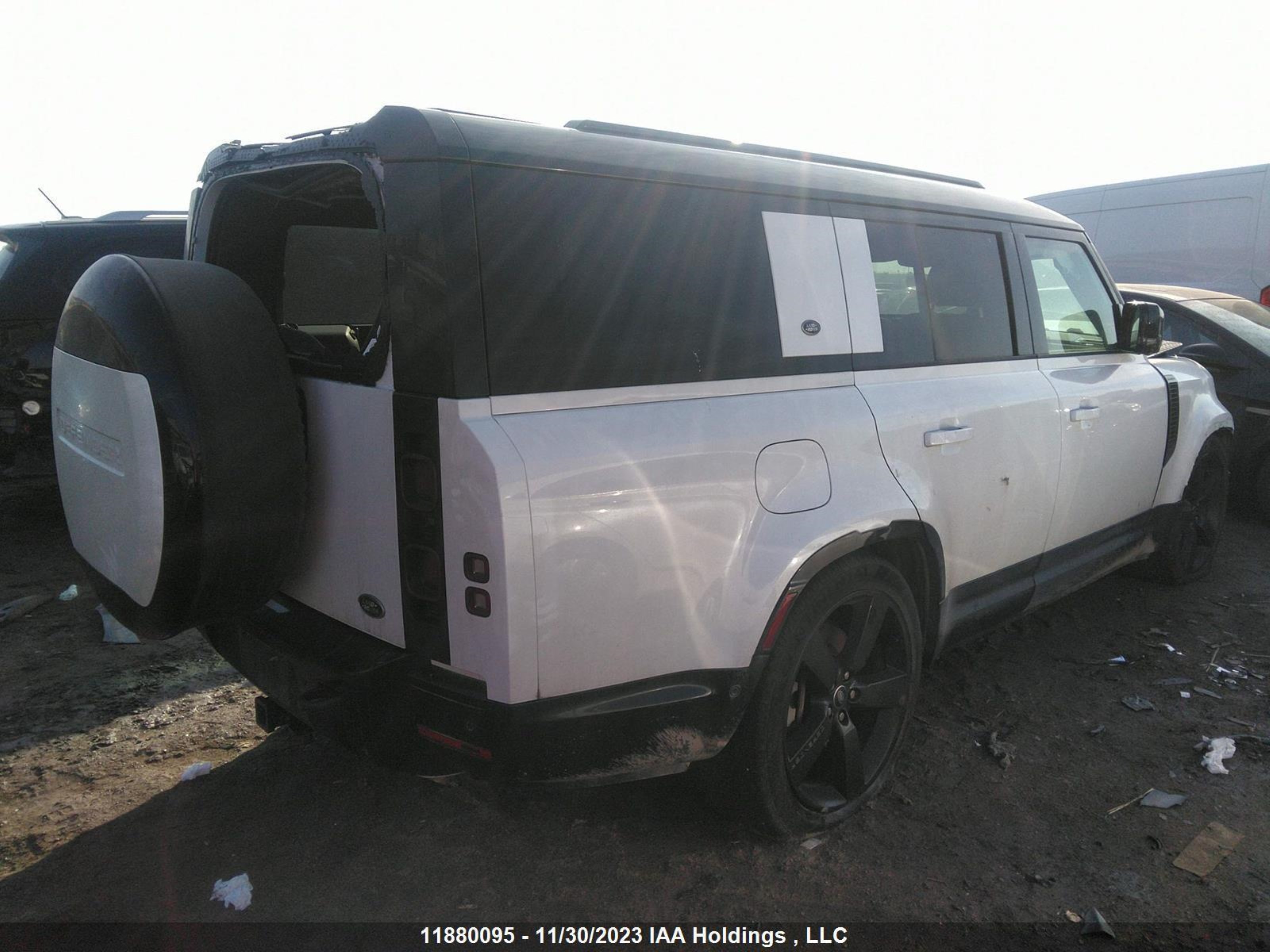 Photo 3 VIN: SALE2FEU9P2158634 - LAND ROVER DEFENDER 