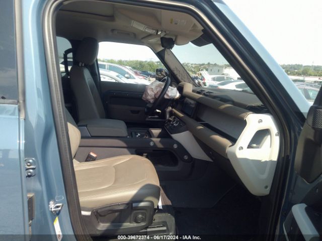 Photo 4 VIN: SALEJ7RX4N2082573 - LAND ROVER DEFENDER 