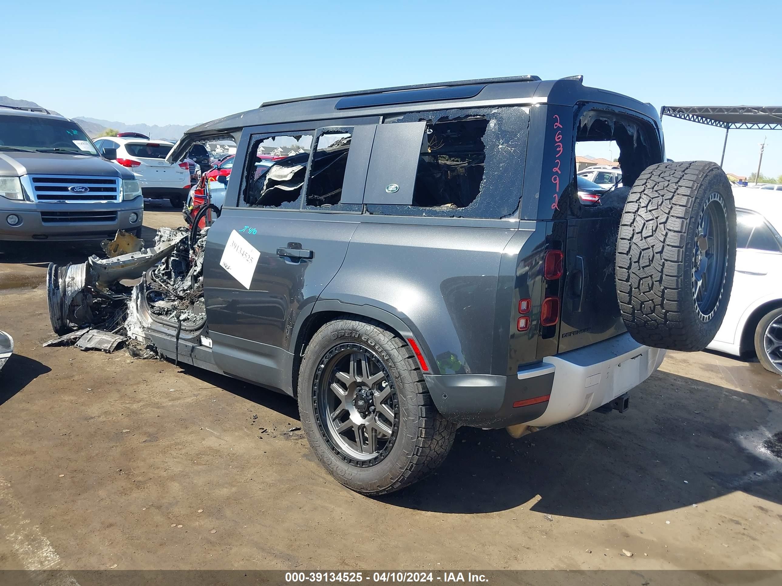 Photo 2 VIN: SALEJEEU6R2263292 - LAND ROVER DEFENDER 