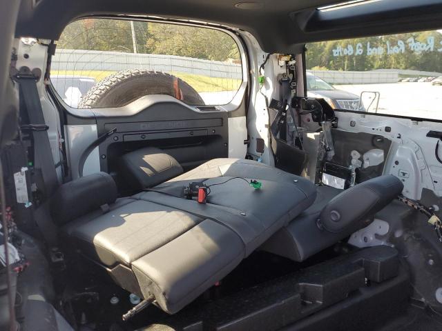 Photo 10 VIN: SALEP6EU8P2208389 - LAND ROVER DEFENDER 9 