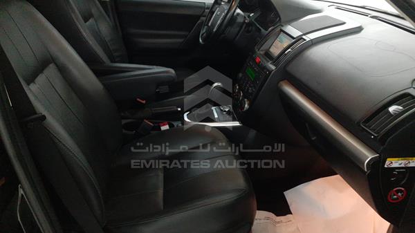 Photo 30 VIN: SALFA2BA2CH302137 - LAND ROVER LR 2 