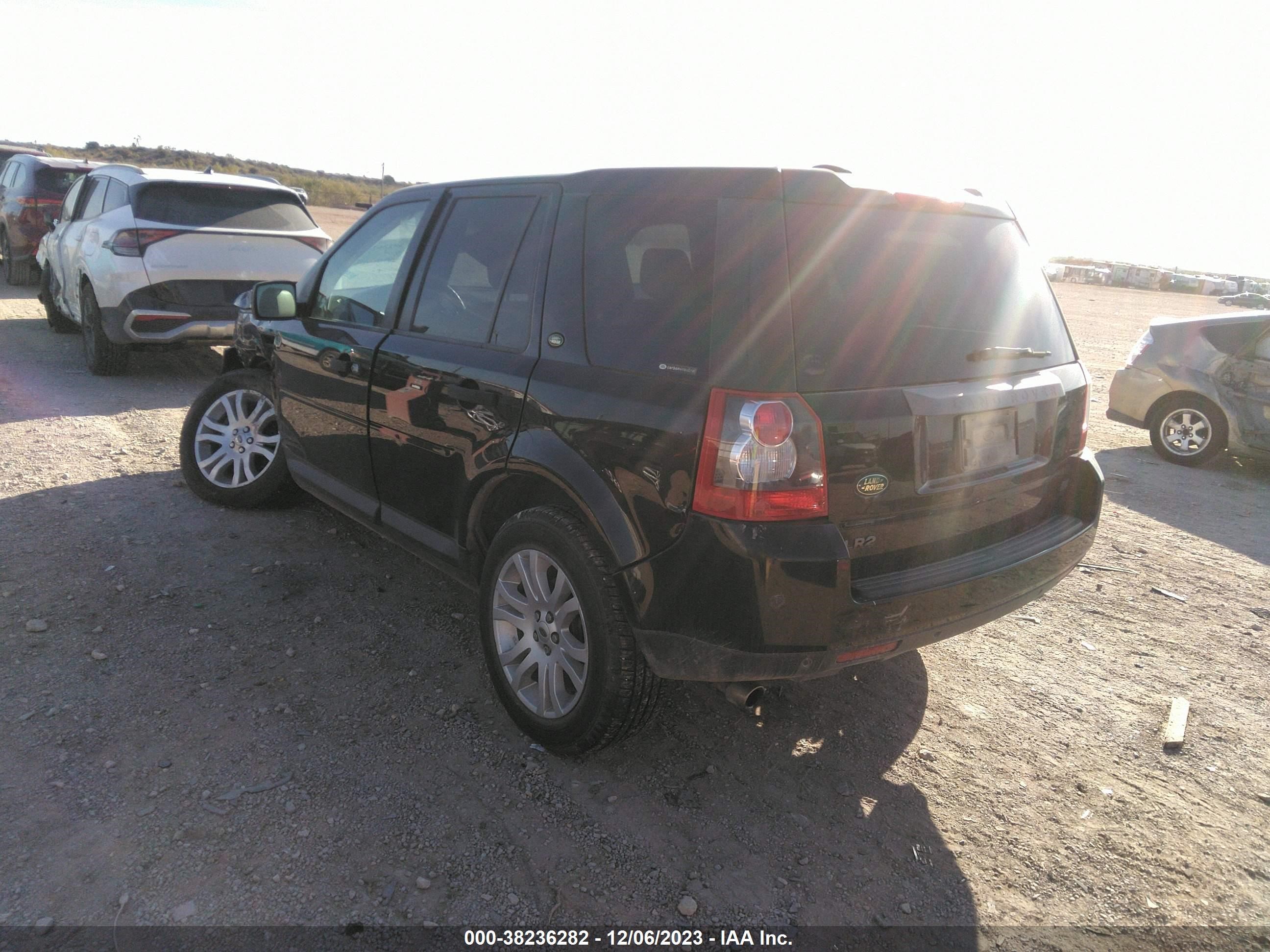 Photo 2 VIN: SALFP24N88H009736 - LAND ROVER LR2 