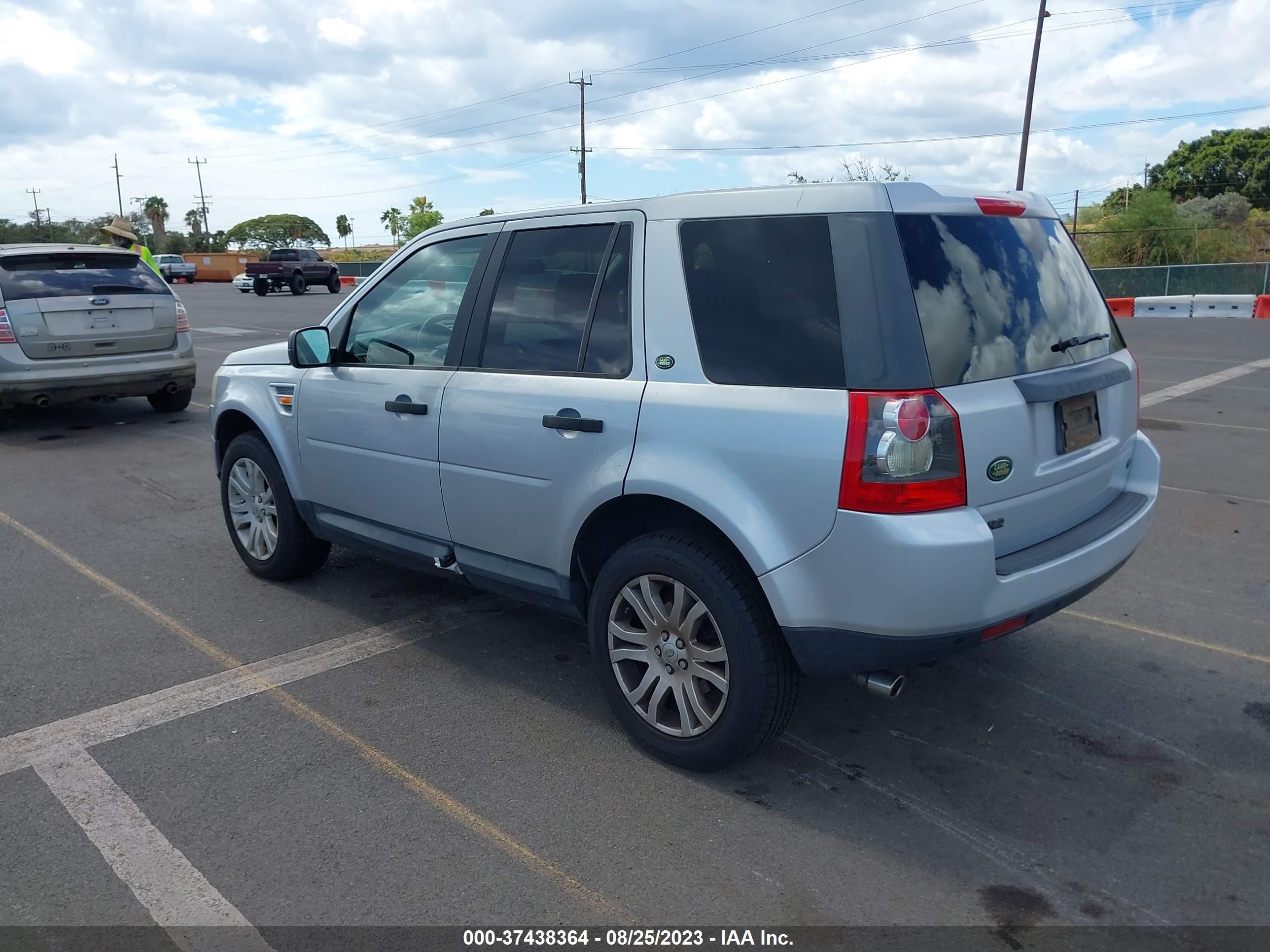 Photo 2 VIN: SALFP24N88H032451 - LAND ROVER LR2 