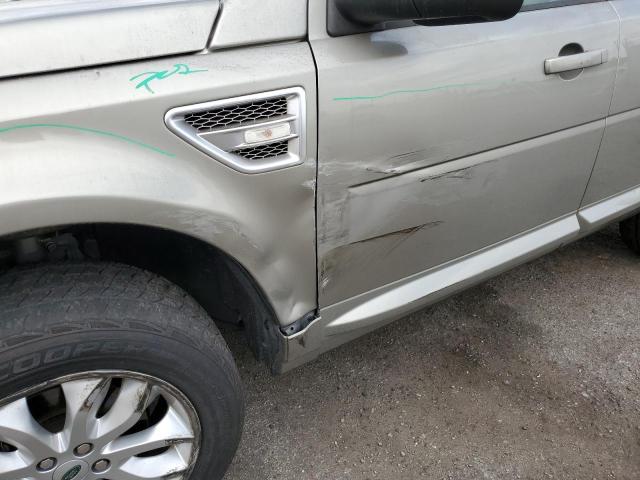 Photo 8 VIN: SALFR2BG2EH388761 - LAND ROVER LR2 HSE 