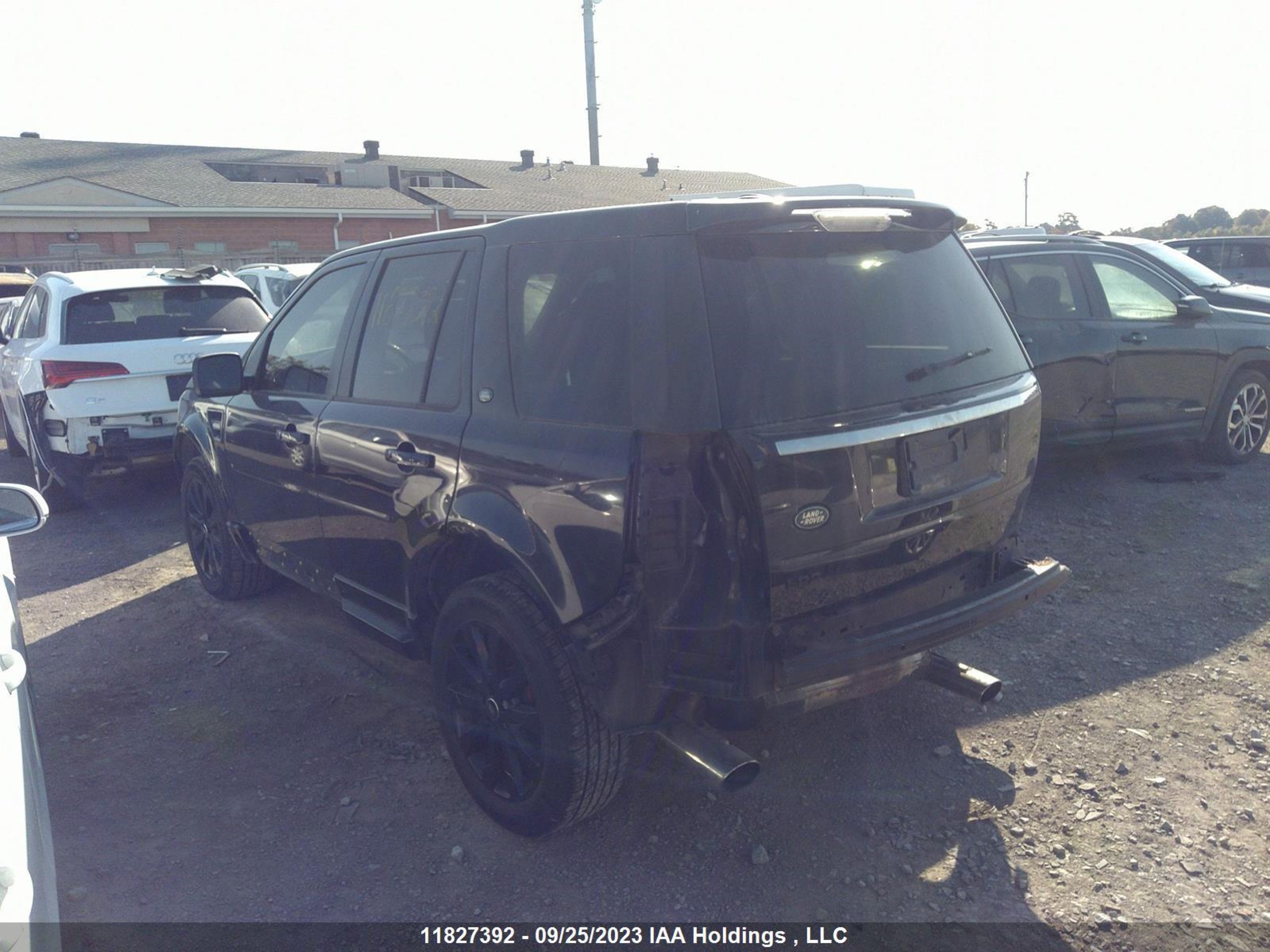 Photo 2 VIN: SALFR2BG7FH427538 - LAND ROVER LR2 