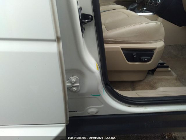 Photo 5 VIN: SALFR2BN7AH173188 - LAND ROVER LR2 