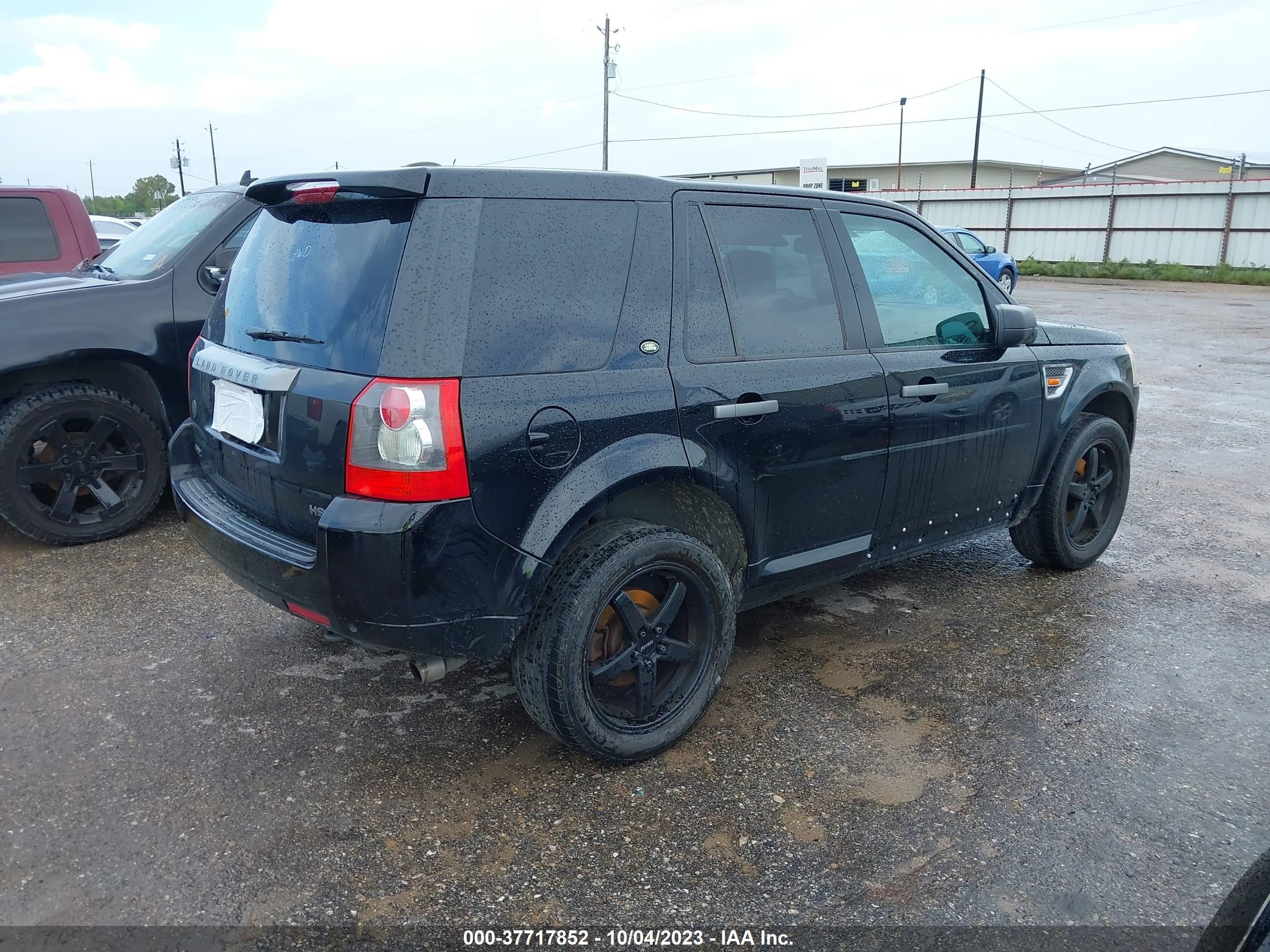 Photo 3 VIN: SALFT24NX8H063440 - LAND ROVER LR2 