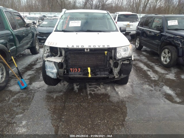 Photo 5 VIN: SALFT2BN7AH158143 - LAND ROVER LR2 