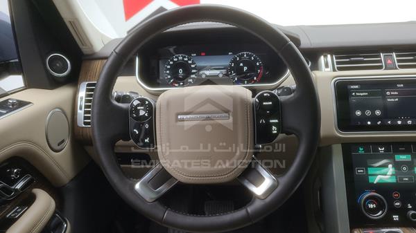 Photo 19 VIN: SALGA2BV6JA380966 - RANGE ROVER VOGUE SE 