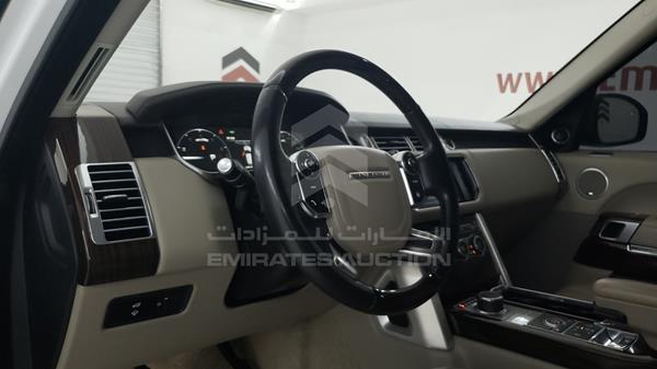 Photo 10 VIN: SALGA2DF0FA241428 - RANGE ROVER HSE 