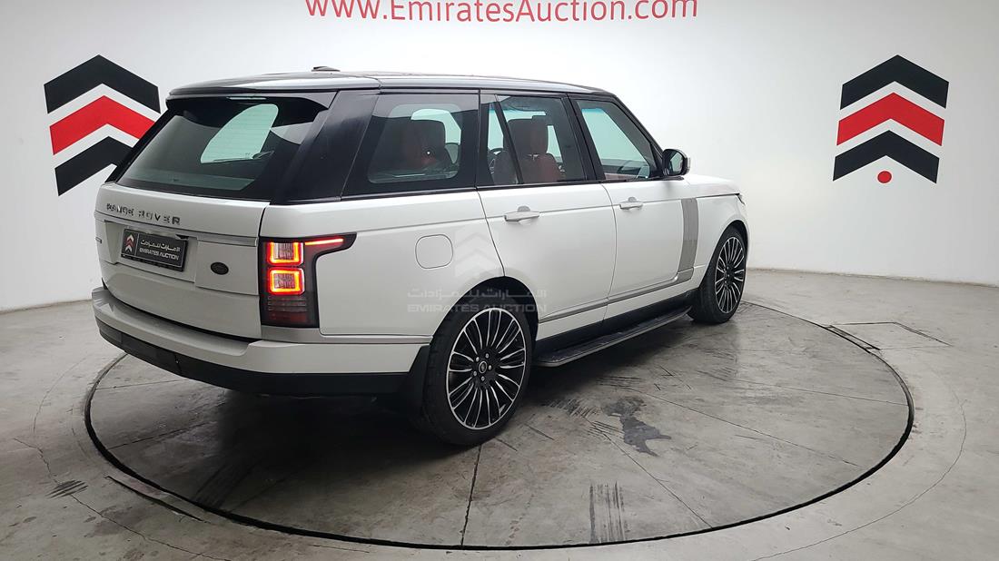 Photo 8 VIN: SALGA2DF4GA251574 - RANGE ROVER VOGUE 