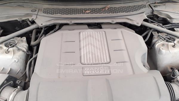 Photo 26 VIN: SALGA2DF8EA177458 - RANGE ROVER HSE 