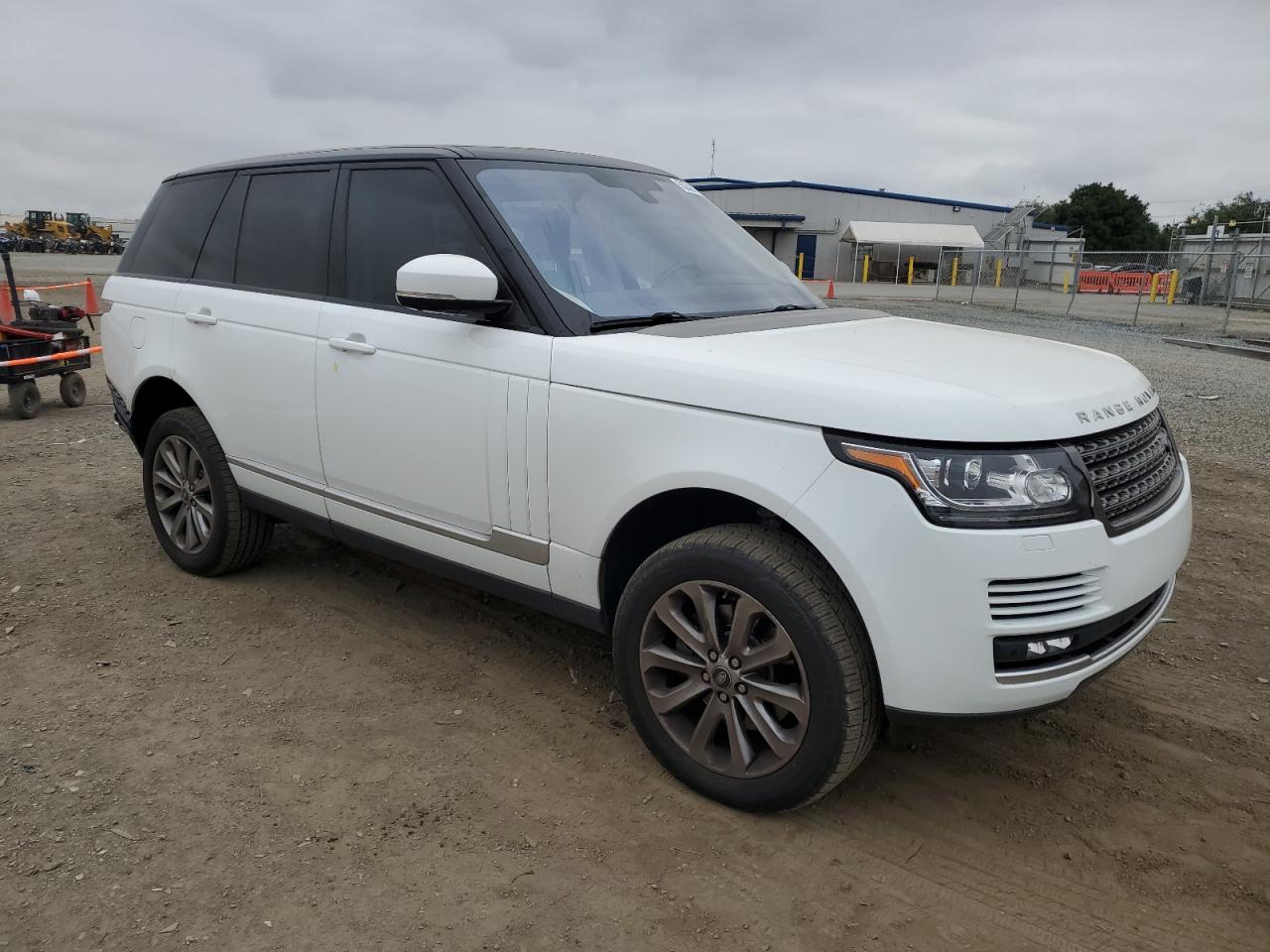 Photo 3 VIN: SALGR2KF0GA318716 - LAND ROVER RANGE ROVER 