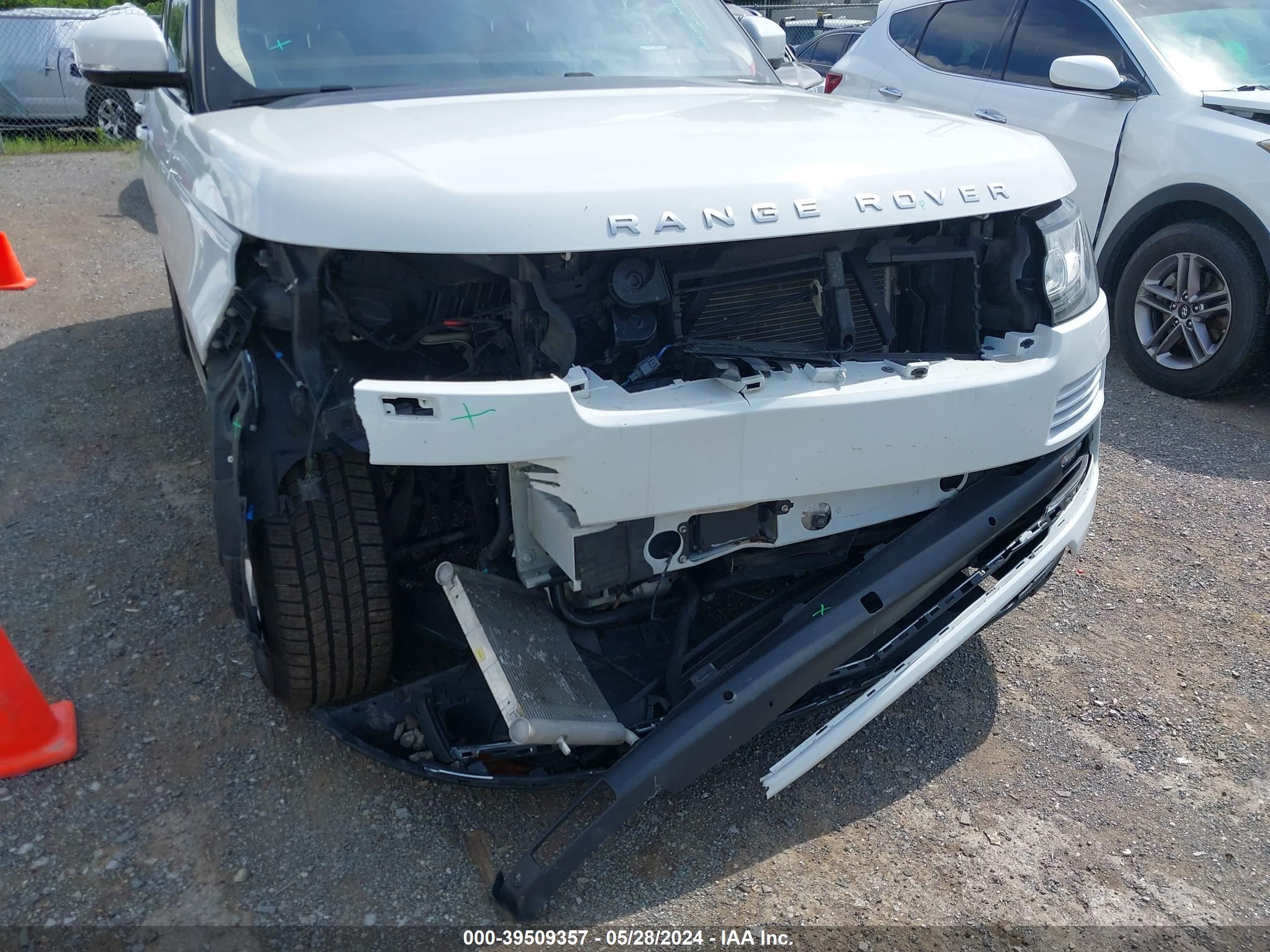 Photo 5 VIN: SALGS2FV4HA329080 - LAND ROVER RANGE ROVER 