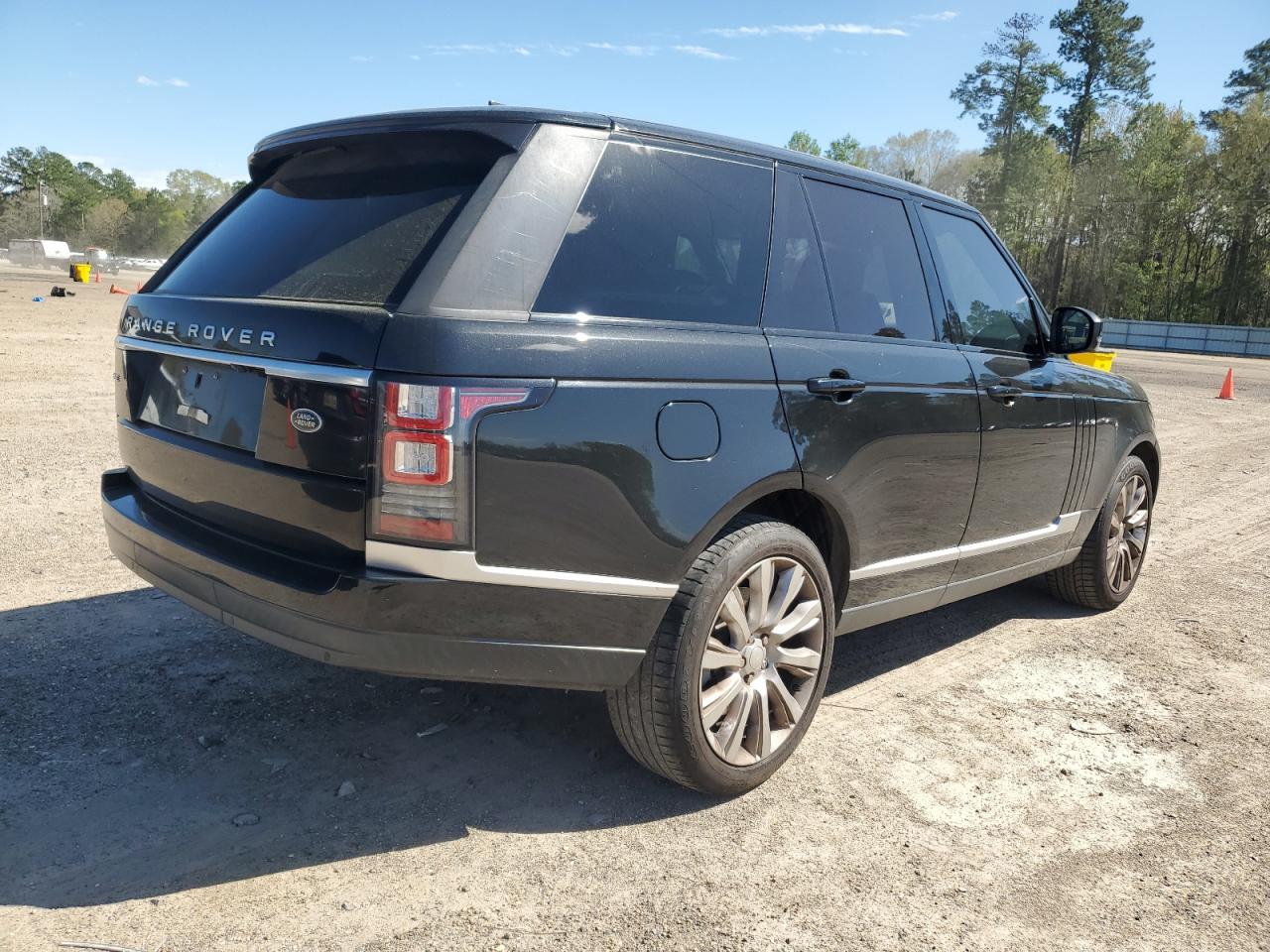 Photo 2 VIN: SALGS2FV7HA359688 - LAND ROVER RANGE ROVER 