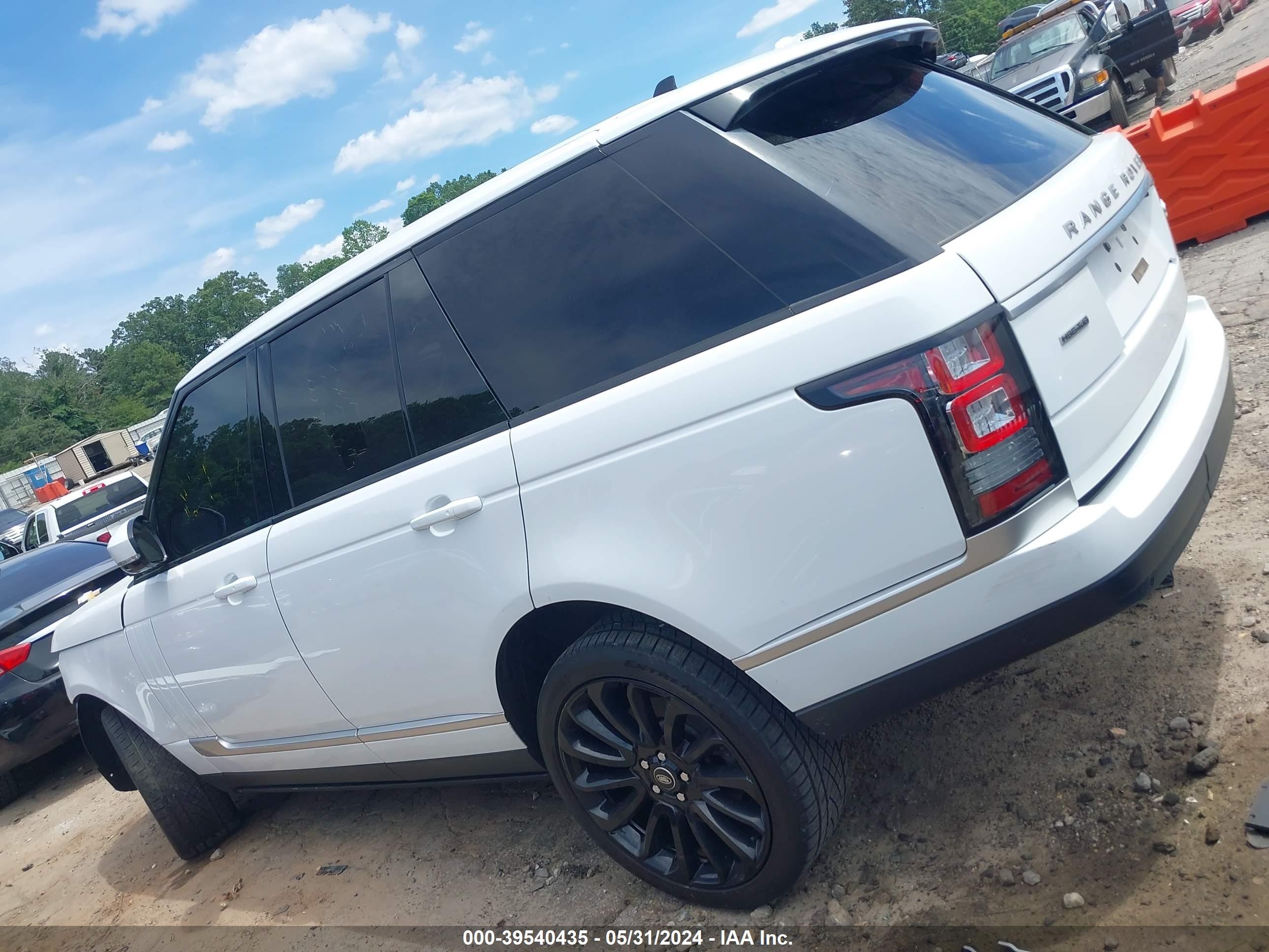 Photo 18 VIN: SALGS2KF6GA259515 - LAND ROVER RANGE ROVER 