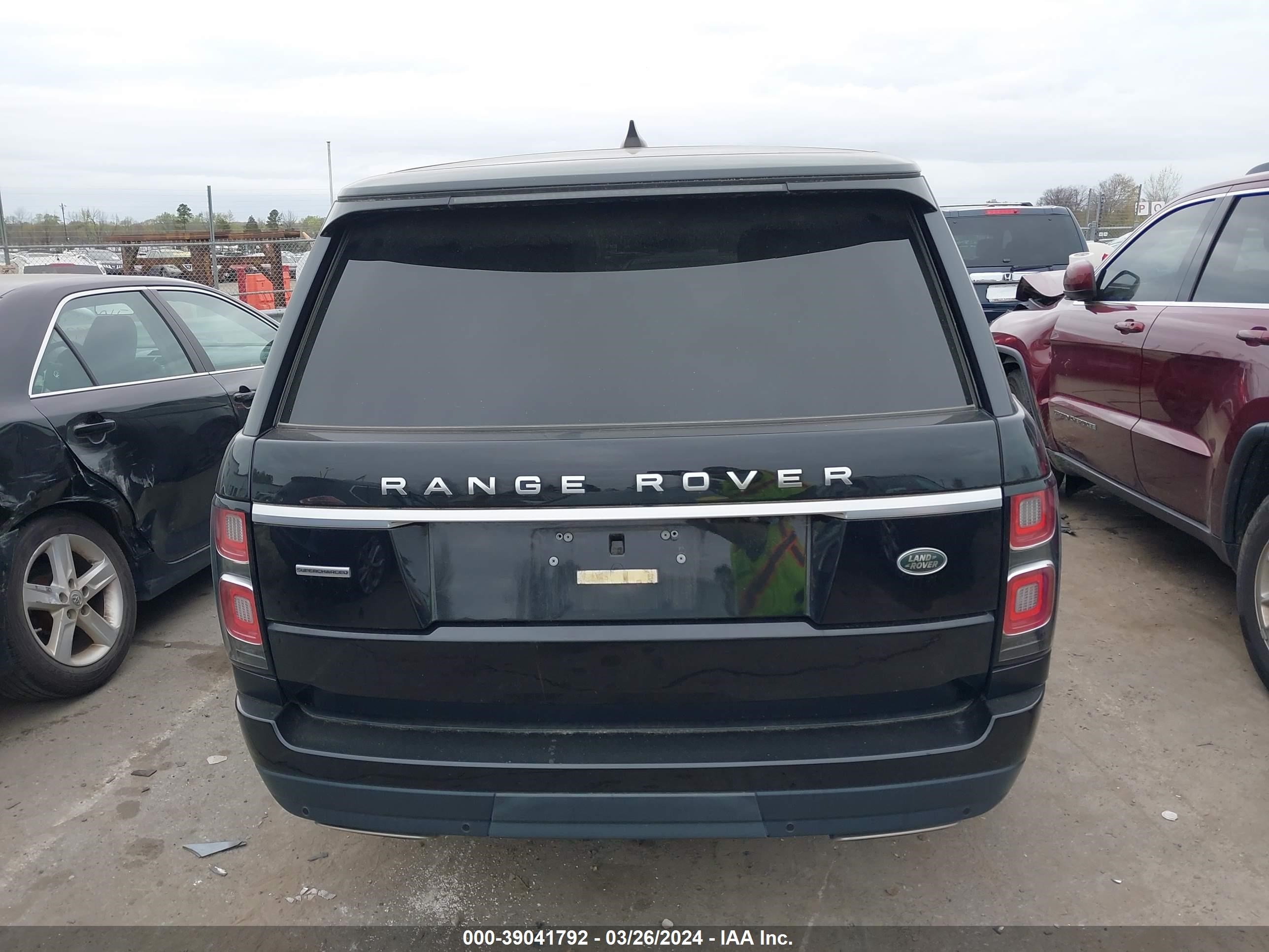 Photo 15 VIN: SALGS2RE4JA386624 - LAND ROVER RANGE ROVER 