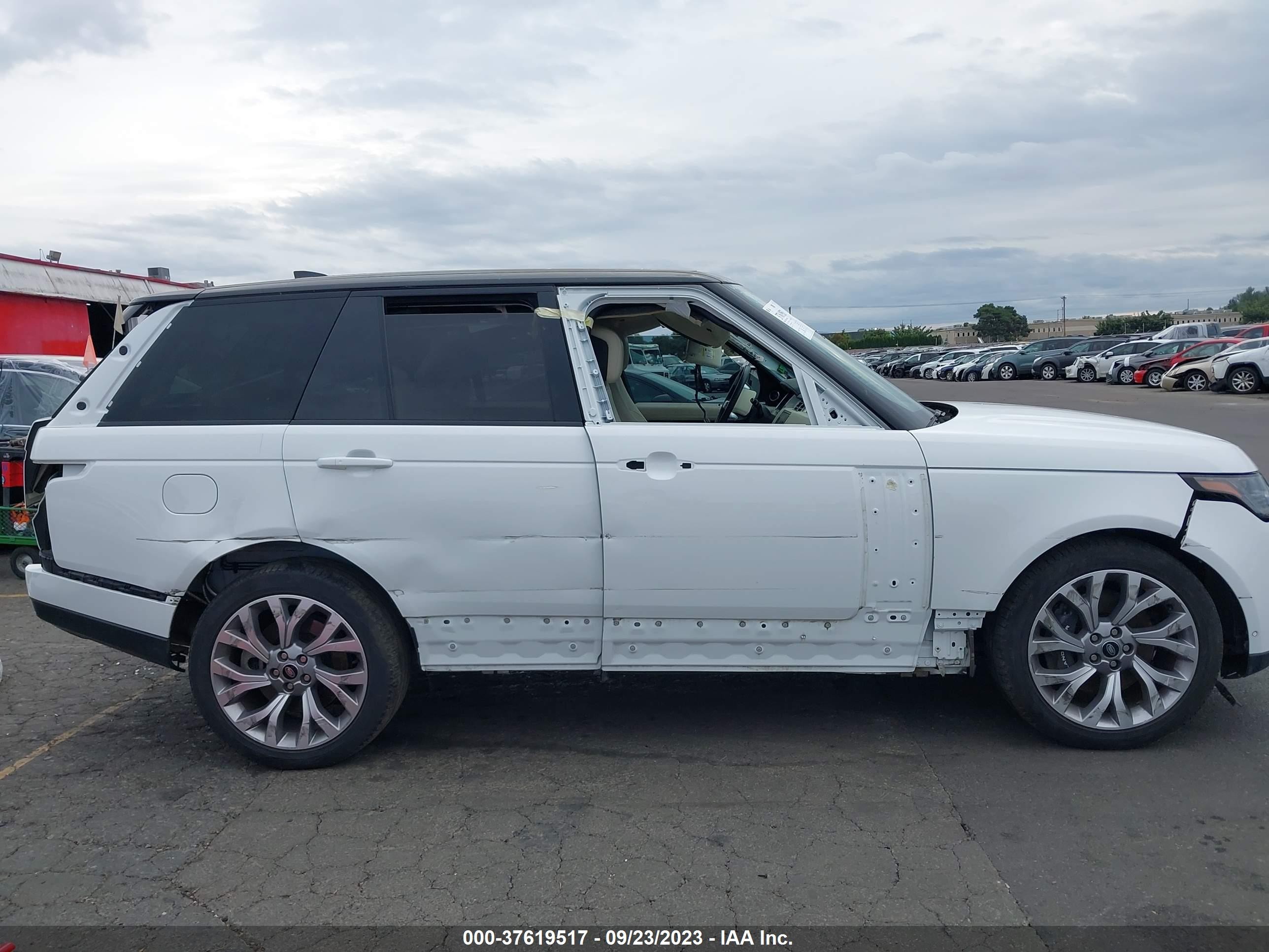 Photo 5 VIN: SALGS2RU3MA448137 - LAND ROVER RANGE ROVER 