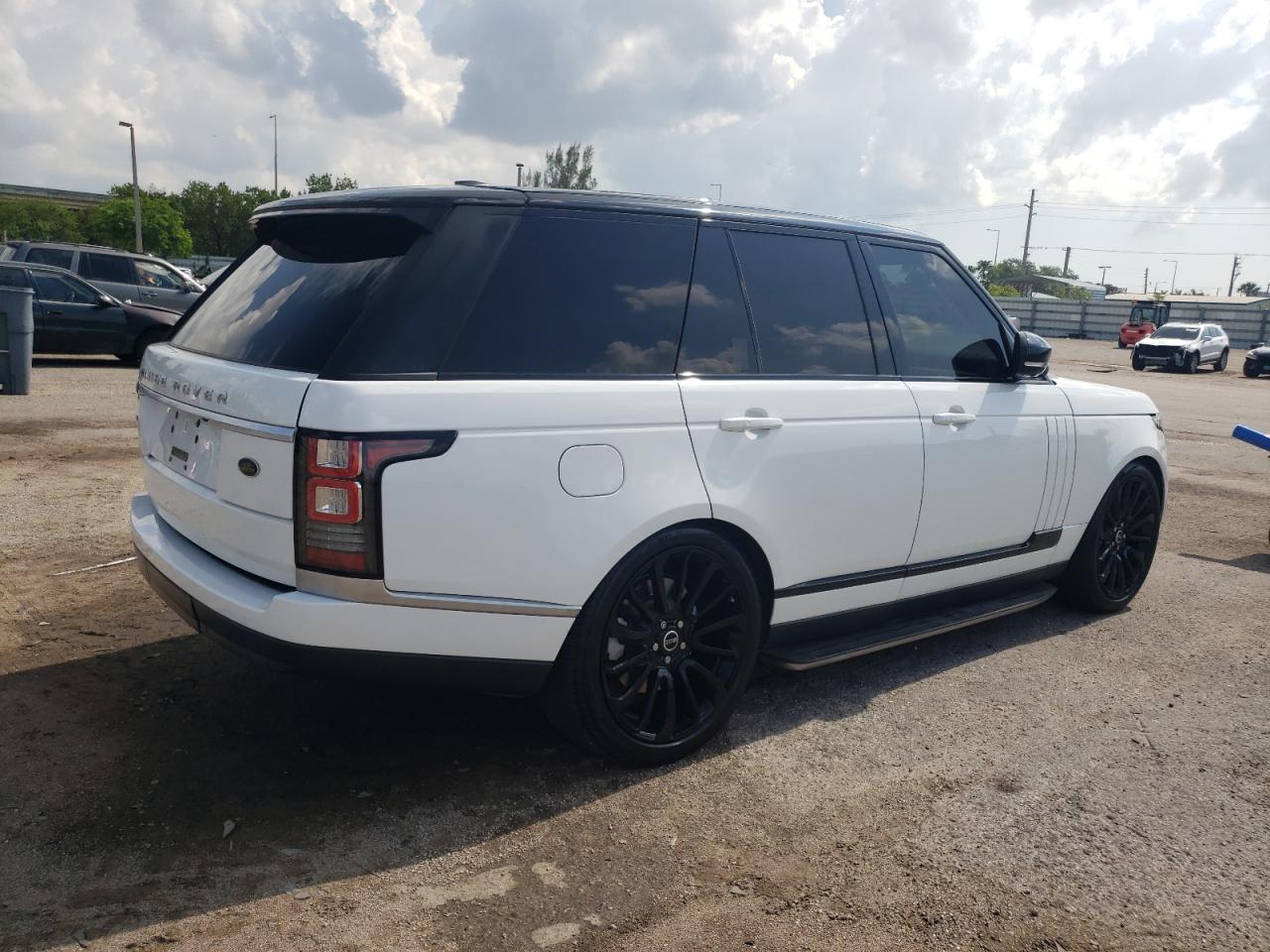 Photo 3 VIN: SALGS2TF8FA214086 - LAND ROVER RANGE ROVER 