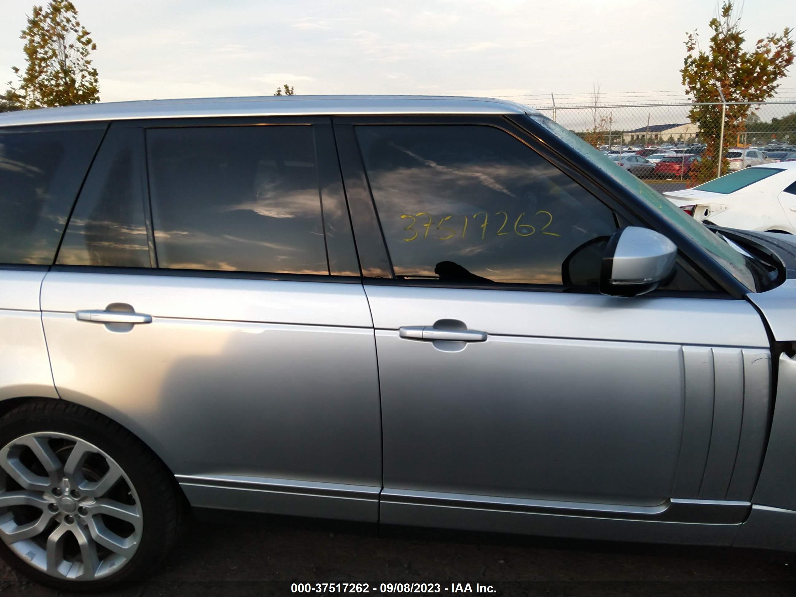 Photo 12 VIN: SALGS2WF5EA155170 - LAND ROVER RANGE ROVER 