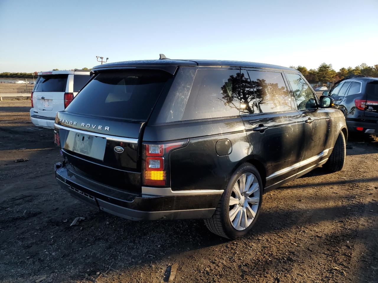 Photo 3 VIN: SALGS3TF9FA239228 - LAND ROVER RANGE ROVER 