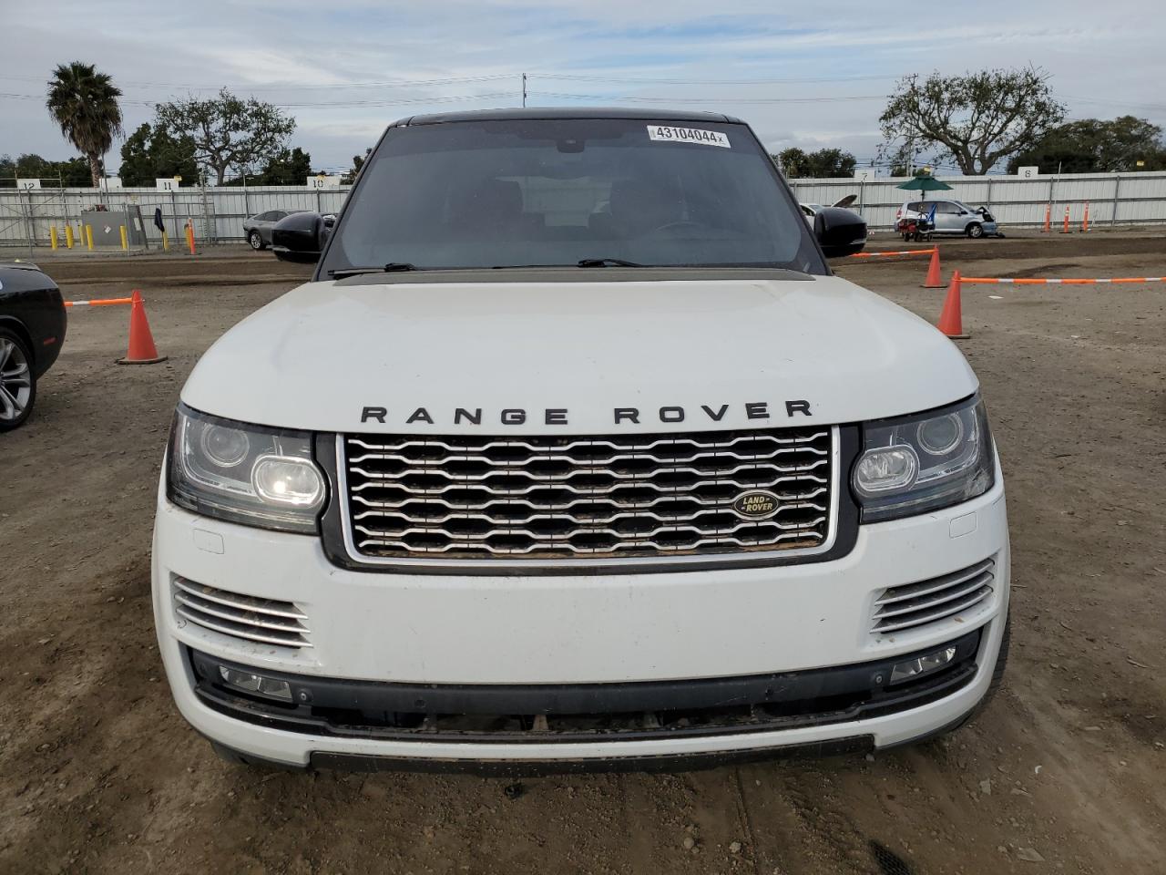 Photo 4 VIN: SALGV3TF1FA224973 - LAND ROVER RANGE ROVER 