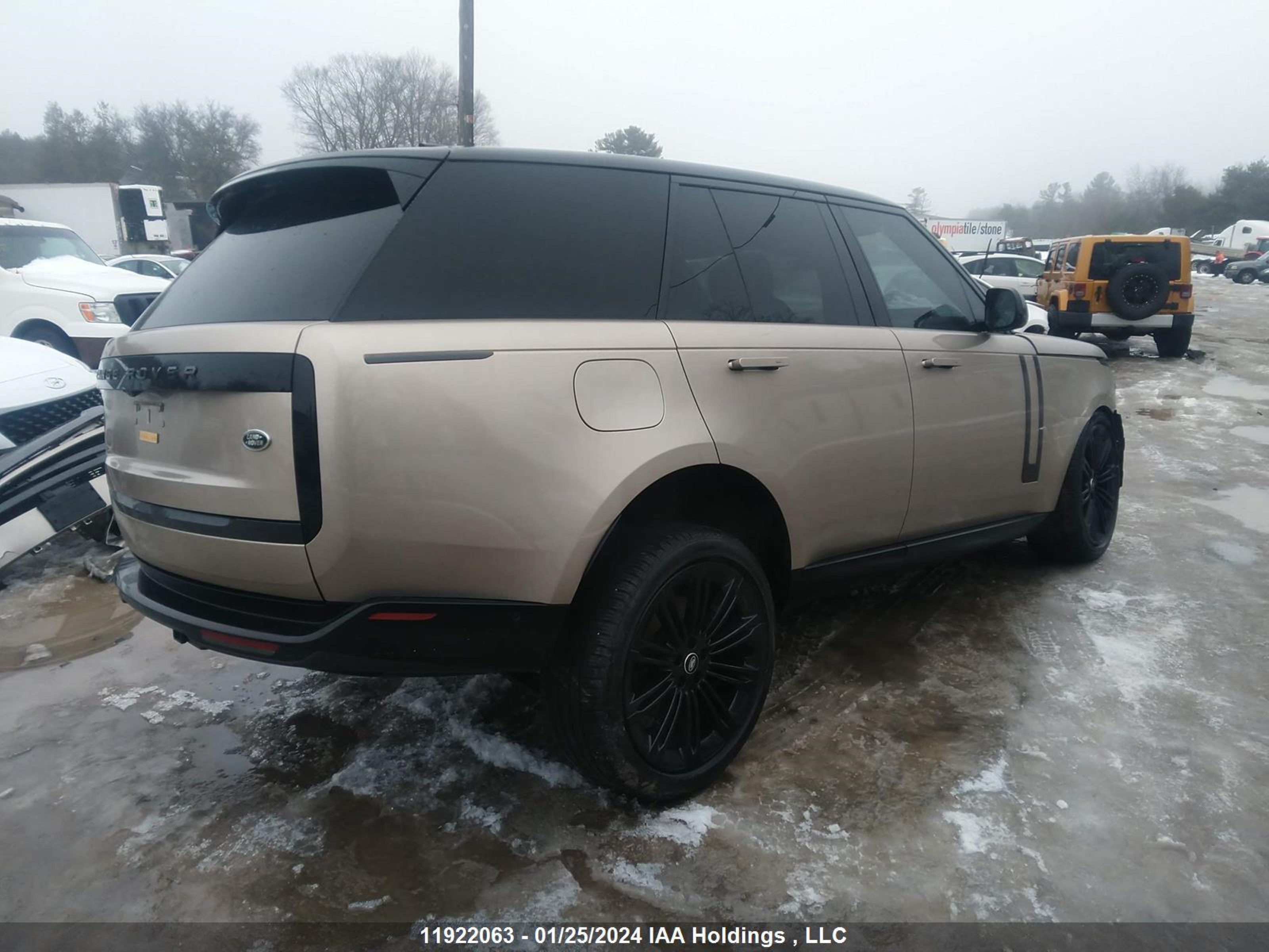 Photo 3 VIN: SALKP9E76PA074504 - LAND ROVER RANGE ROVER 