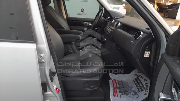 Photo 26 VIN: SALLAAAD4AA520947 - LAND ROVER LR4 