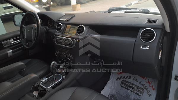 Photo 27 VIN: SALLAAAD4AA520947 - LAND ROVER LR4 