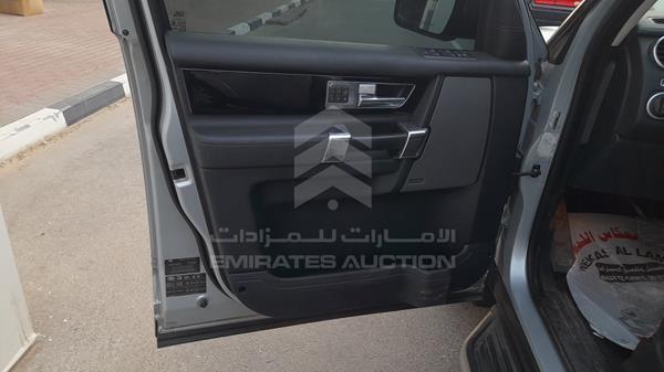 Photo 9 VIN: SALLAAAD4AA520947 - LAND ROVER LR4 