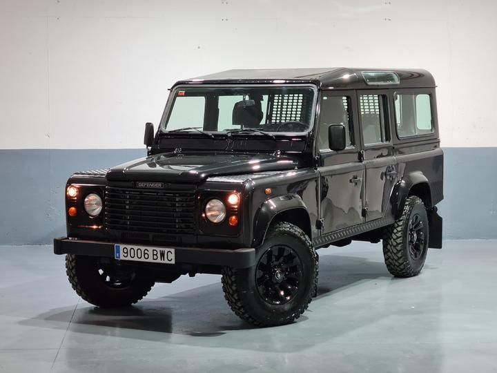 Photo 0 VIN: SALLDHM582A631530 - LAND ROVER DEFENDER 110 4X4 (FOUR WHEEL DRIVE). 