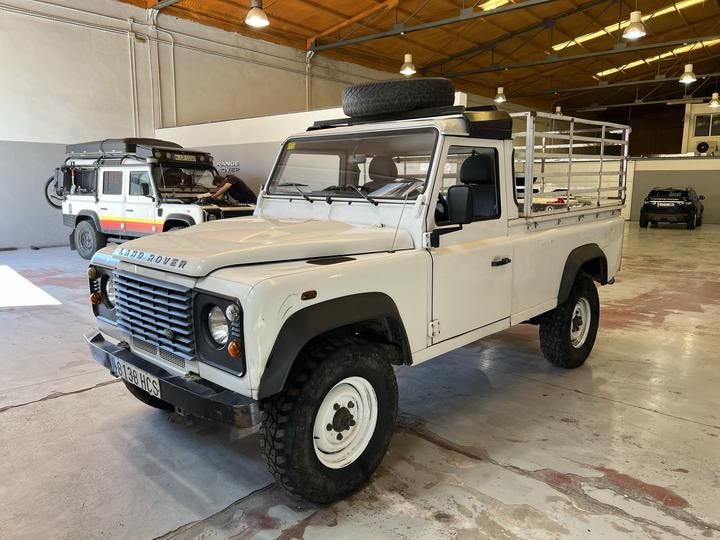 Photo 1 VIN: SALLDHRS8BA403297 - LAND ROVER DEFENDER 110 