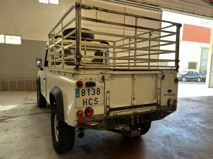 Photo 3 VIN: SALLDHRS8BA403297 - LAND ROVER DEFENDER 110 