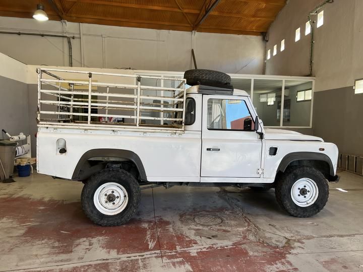 Photo 5 VIN: SALLDHRS8BA403297 - LAND ROVER DEFENDER 110 