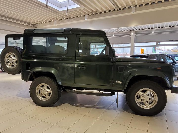 Photo 3 VIN: SALLDVB88YA196570 - LAND ROVER DEFENDER STATION WAGON HARDTOP 