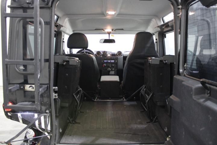 Photo 17 VIN: SALLDWBP8EA447243 - LAND ROVER DEFENDER STATION WAGON HARDTOP 