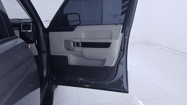 Photo 32 VIN: SALLMAMD4AA317524 - RANGE ROVER HSE 