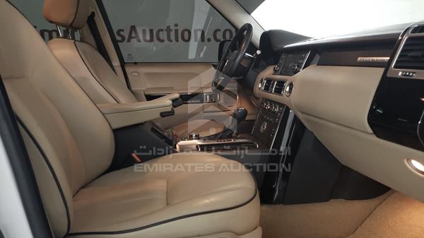 Photo 29 VIN: SALLMAMD4CA373027 - RANGE ROVER HSE 