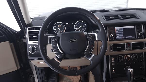 Photo 13 VIN: SALLMAMD4CA378111 - RANGE ROVER HSE 